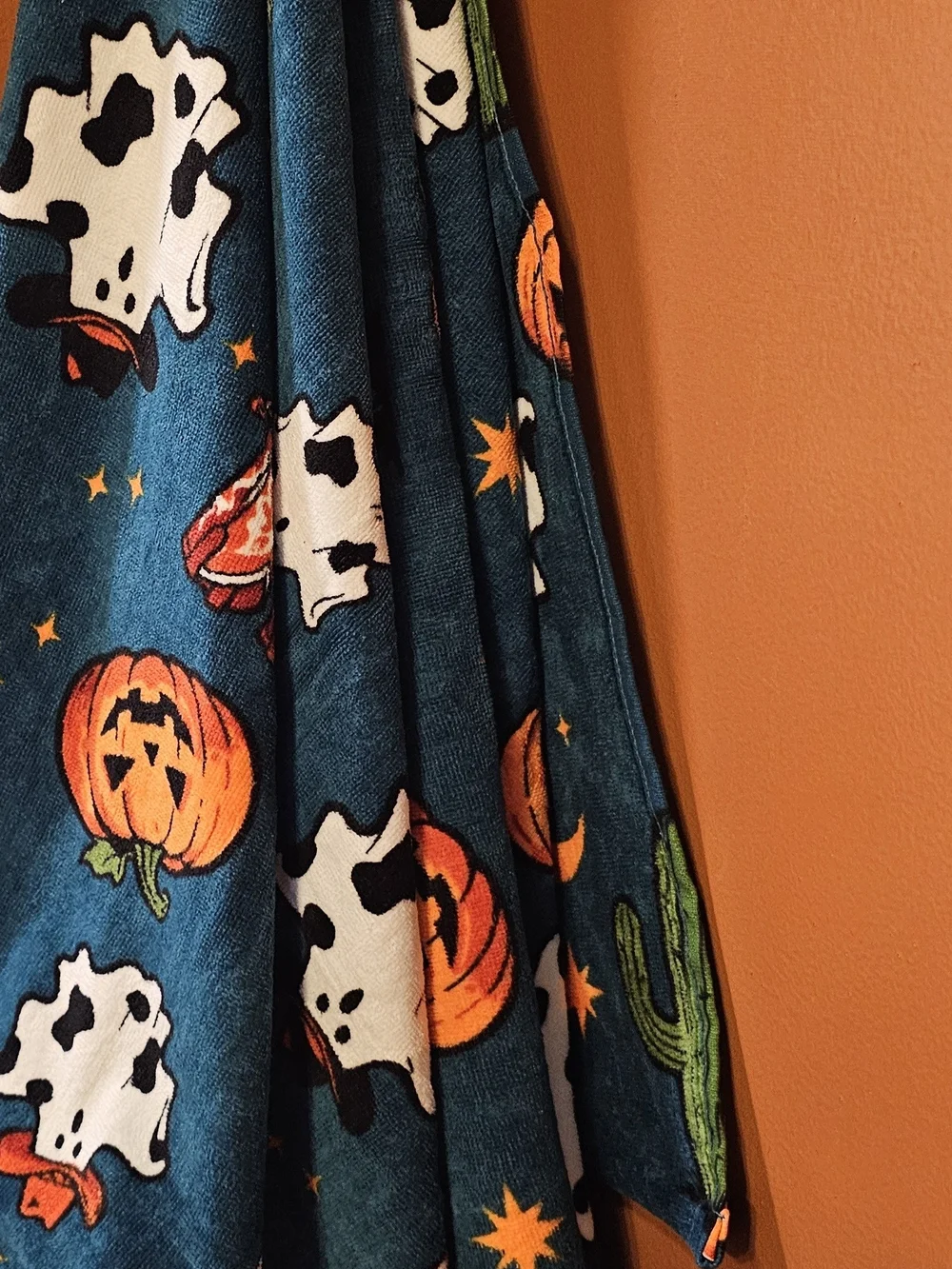 Wrangler Teal Halloween  Bath Towel with Pumpkins, Ghosts & Moon